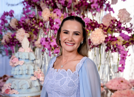 40 anos Kleidimara Scheffer