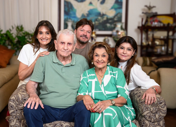 Book Familia Alves Correia