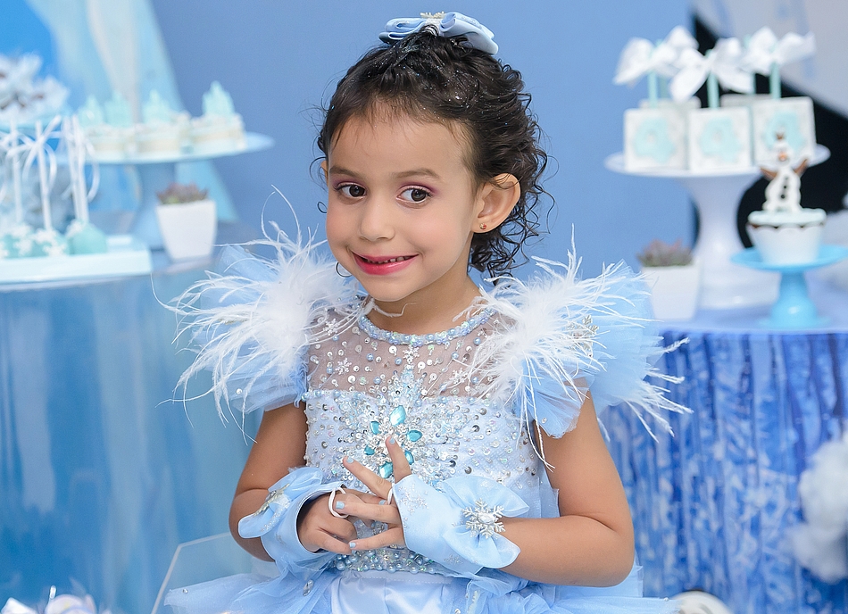 04 Anos Helena