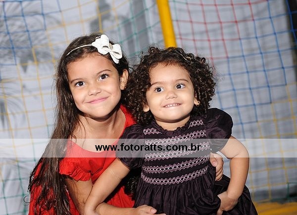 Aniversário 02 Anos Paloma e 05 Anos Valentina dia 28/06/2013.