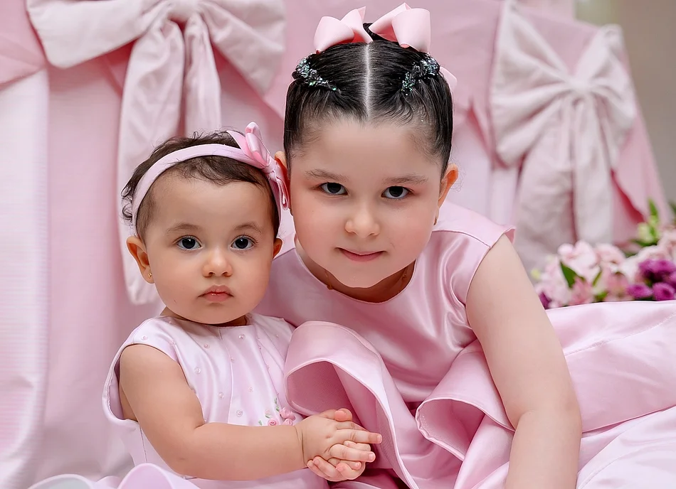 01 Ano Hadassa e 05 Anos Esther