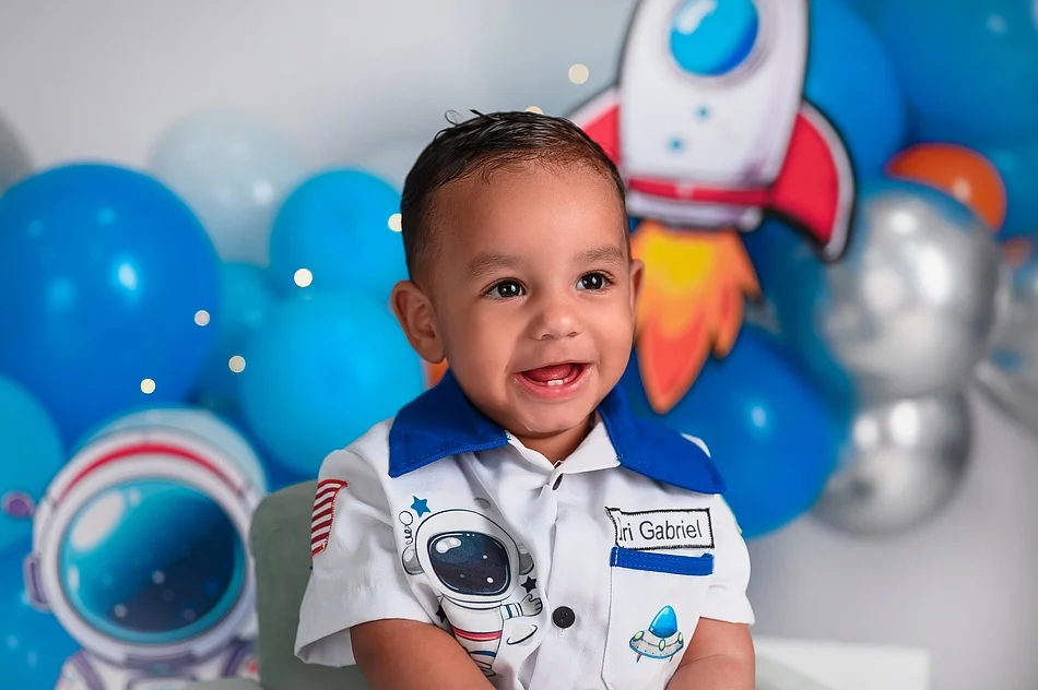 Smash the Cake Yuri Gabriel
