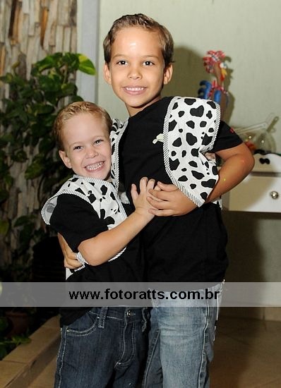 Aniversário 04 Anos  Lucas e 07 Anos Gabriel dia 30/07/2012.