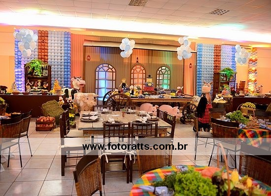 Decoração Fazendinha - Estação da Alegria dia 16/09/2012.
